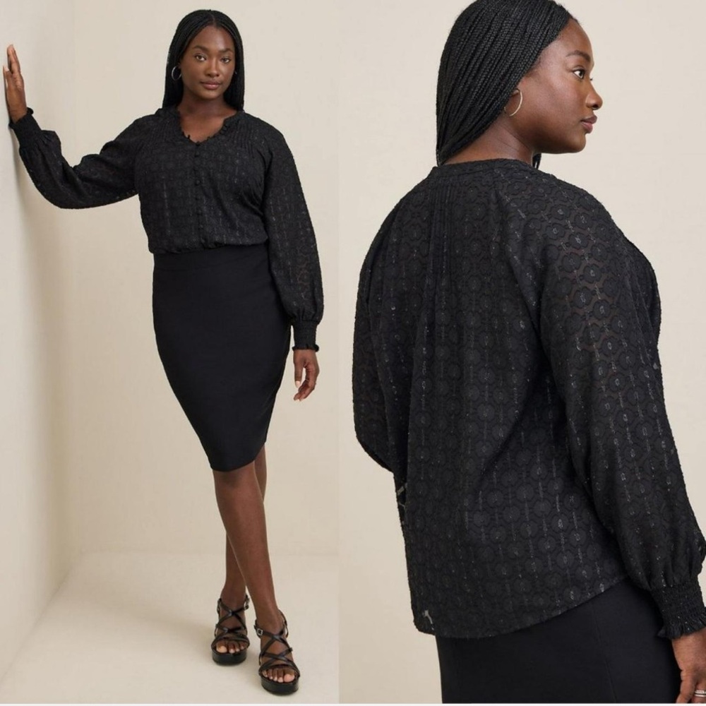 Torrid Geo Clip Chiffon Long Sleeve Blouse Sz 3